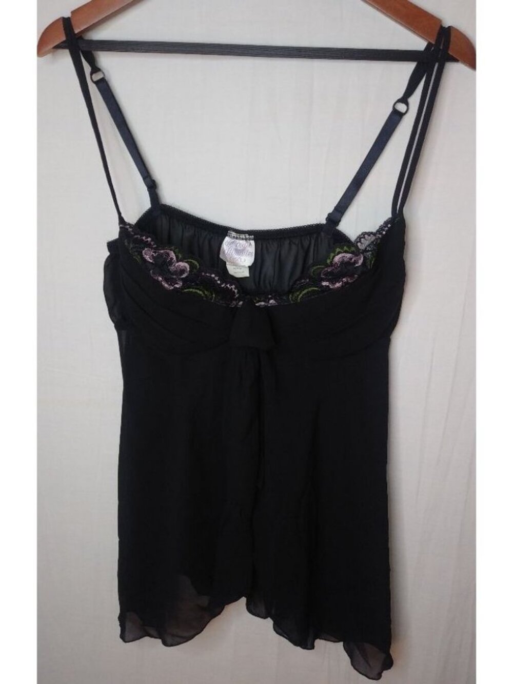 Intimate Attitudes 1X Lilac Embroidery on Black Negligee Sleep Top Plus